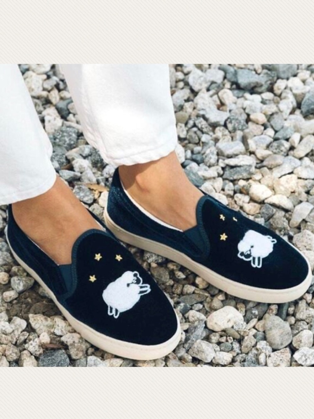 Soludos Midnight Blue Velvet Slip-On Shoes with White Sheep Embroidery Size 7.5
